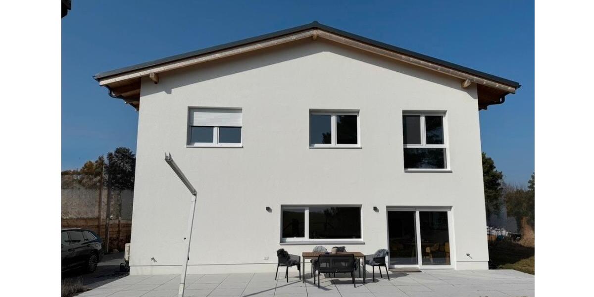 Doppelhaushälfte Beeskow - 4.5 Zimmer, 140 m&sup2;, 475.000&euro; | Angebot:25045651