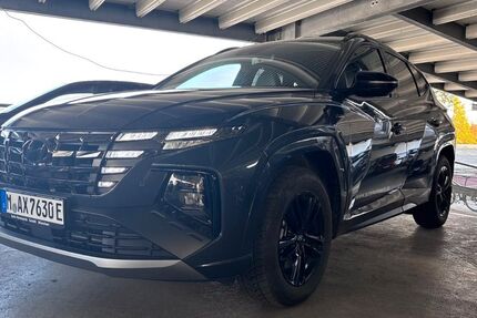 Hyundai TUCSON 20.000 km 33.980 &euro; München 80807