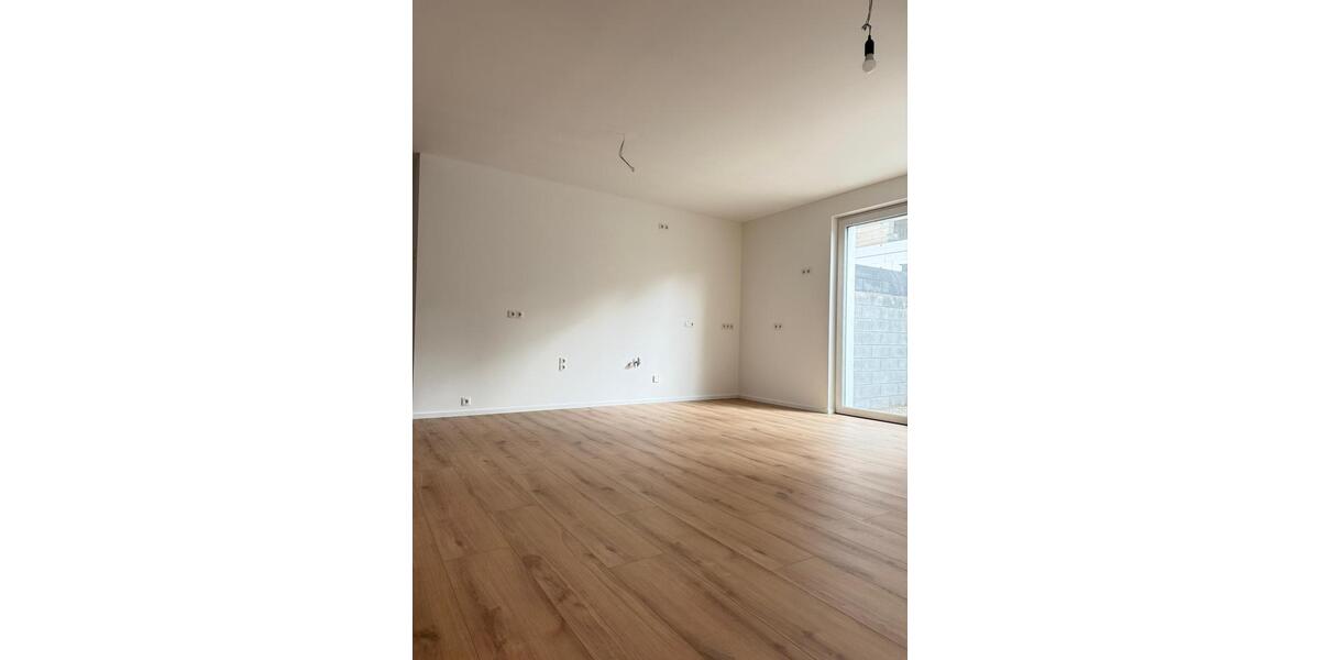 Erdgeschoßwohnung Großmaischeid - 3 Zimmer, 90 m&sup2;, 1.360&euro; | Angebot:26647776