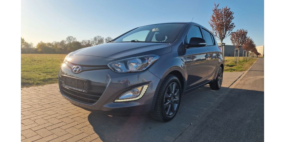Hyundai i20 33.000 km 6.750 &euro; Strausberg 15344