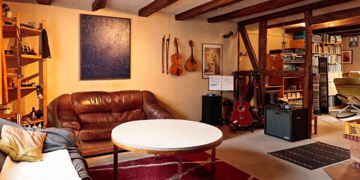 Einfamilienhaus Gummersbach Hepel - 7 Zimmer, 146 m&sup2;, 160.000&euro; | Angebot:24719209