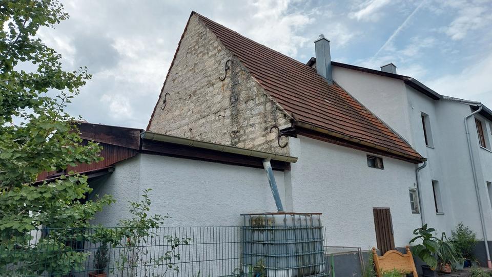 Einfamilienhaus Hülben - 5 Zimmer, 100 m&sup2;, 246.000&euro; | Angebot:26777173