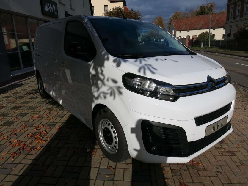 Citroen Jumpy 5.600 km 26.990 € Lucka 04613
