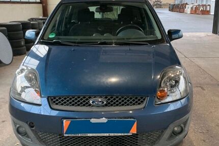 Ford Fiesta 79.000 km 3.780 &euro; Nürnberg 90455