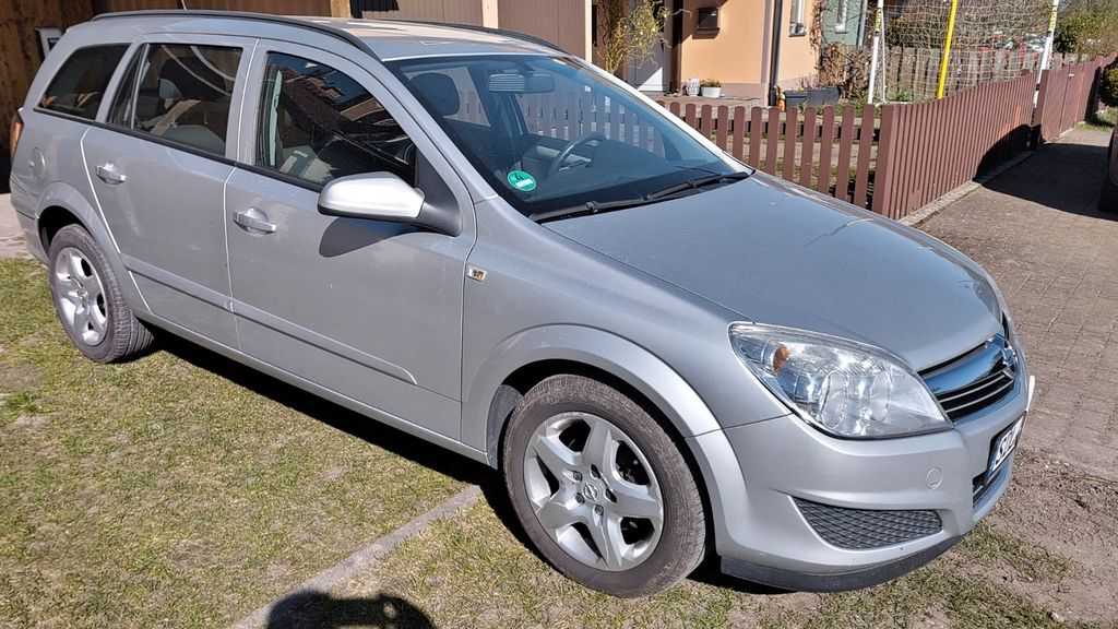Opel Astra 201.222 km 1.850 &euro; Stendal OT Heeren 39576