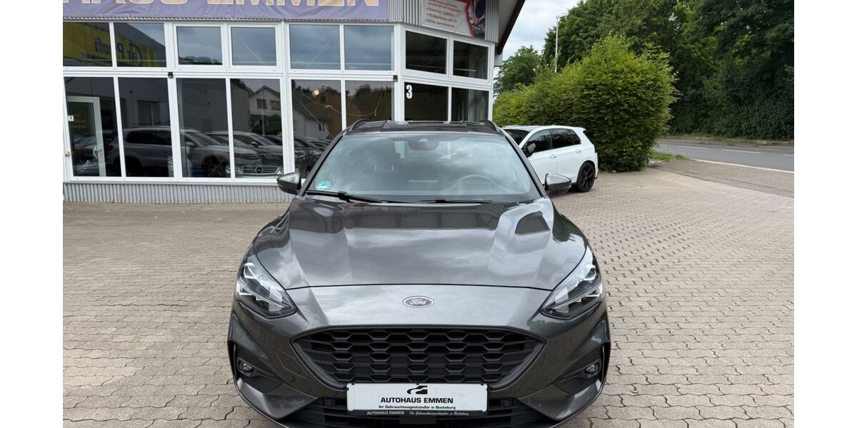 Ford Focus 82.300 km 14.890 &euro; Bückeburg 31675
