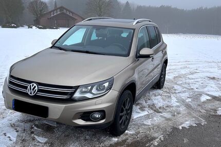 VW Tiguan 217.542 km 9.900 &euro; Asendorf 21271