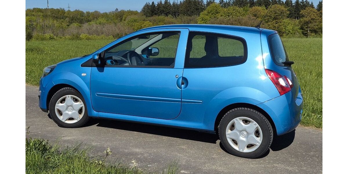 Renault Twingo 128.300 km 3.200 &euro; Hümmerich 53547