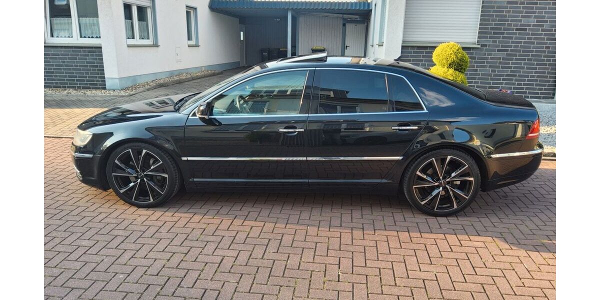 VW Phaeton 246.000 km 10.900 &euro; Dinslaken 46539