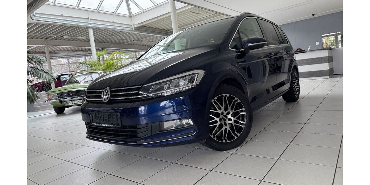 VW Touran 212.000 km 10.980 &euro; Öhringen 74613