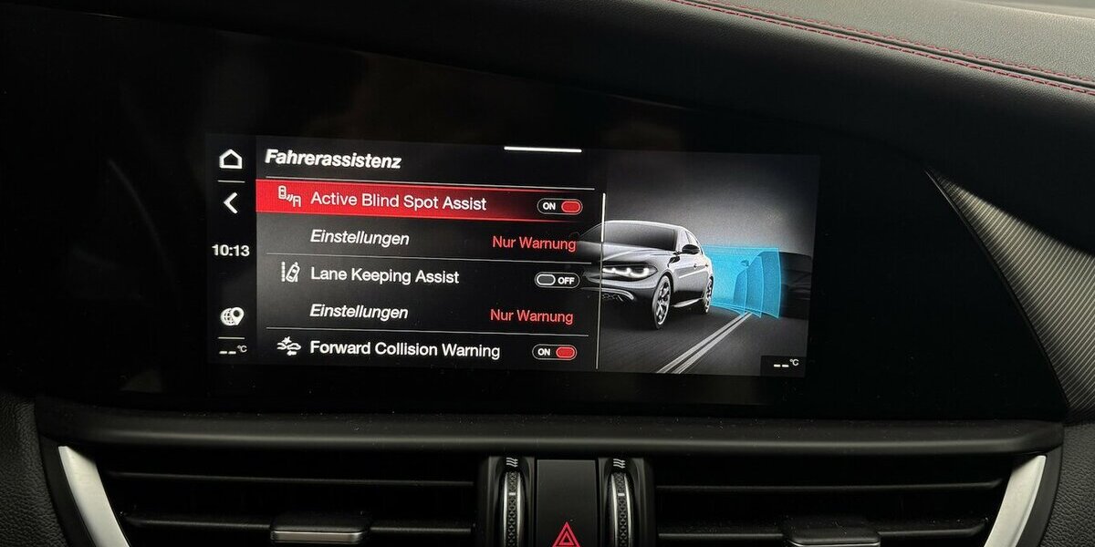 Alfa Romeo Giulia 2.0 Competizione Q4 Turbo Panoramadach 14.303 km 37.985 &euro; Lich 35423