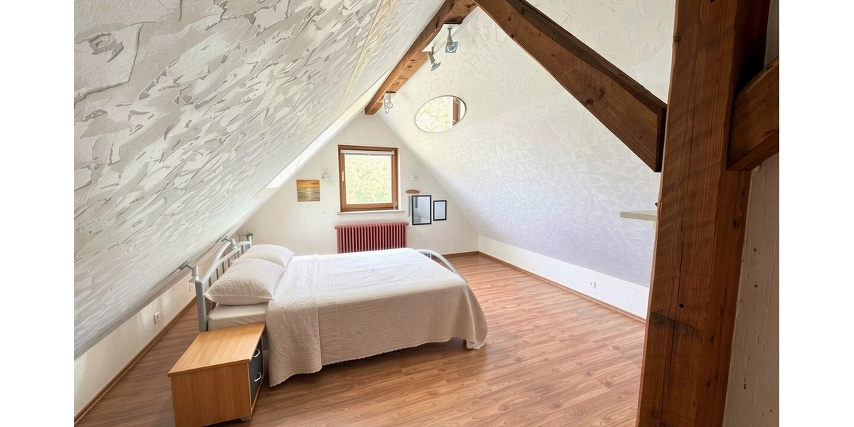 Charmantes Zweifamilienhaus mit Einliegerwohnung und traumhaftem Garten in Heppenheim - Zweifamilienhaus Heppenheim (Bergstraße) | Angebot:27248767