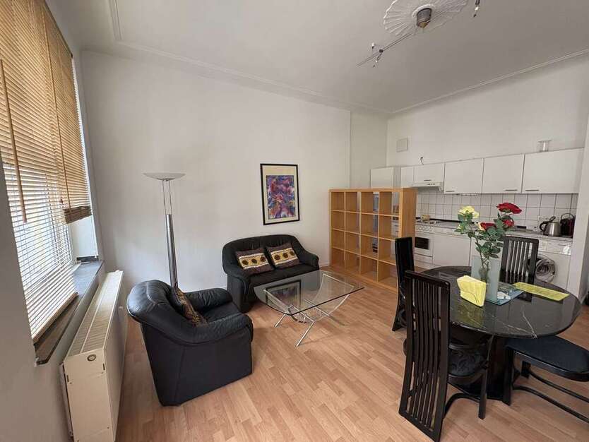 Wohnung zum Mieten in Düsseldorf 580 € 52.9 m²