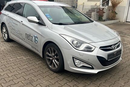 Hyundai i40 165.600 km 5.999 &euro; Burgau 89331