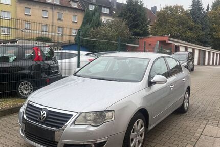 VW Passat 176.000 km 3.799 &euro; Essen 45143
