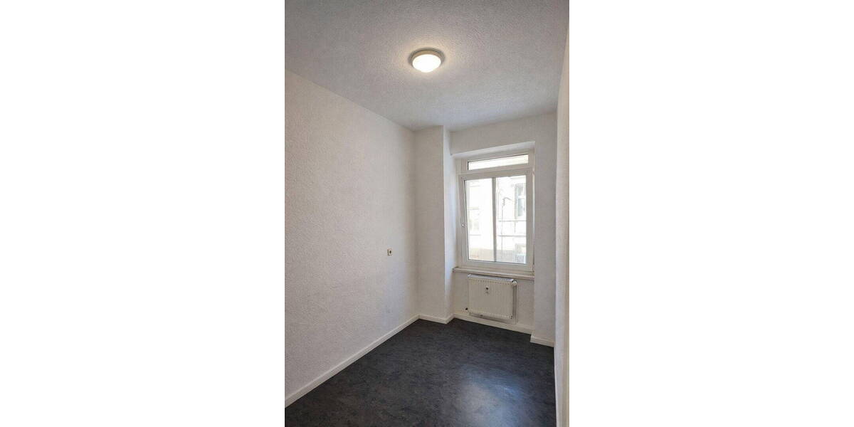 Etagenwohnung Zeitz - 2 Zimmer, 60 m&sup2;, 360&euro; | Angebot:26685856