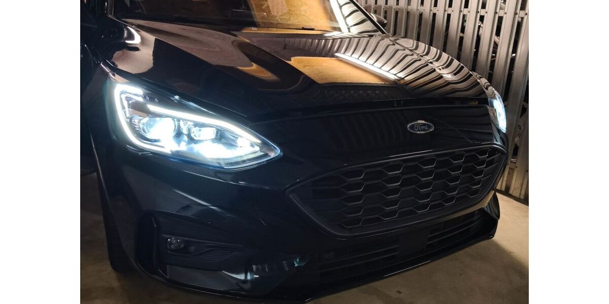 Ford Focus 59.600 km 21.000 &euro; Stuttgart 70499