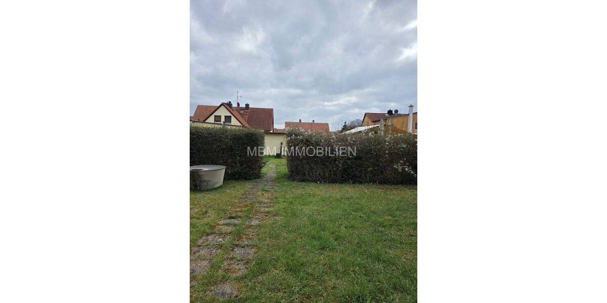 Doppelhaushälfte Dresden Kaditz - 3 Zimmer, 70 m&sup2;, 389.000&euro; | Angebot:26043440