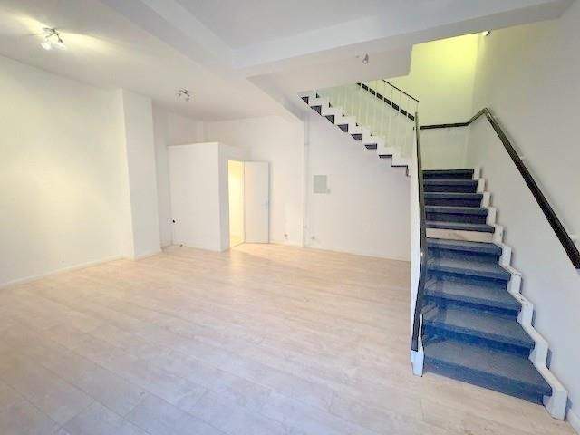 Gewerbeobjekt Ahrensburg - 2 Zimmer, 74 m&sup2;, 780&euro; | Angebot:24623466
