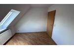 Dachgeschoßwohnung Geestland - 5 Zimmer, 100 m&sup2;, 690&euro; | Angebot:25320512