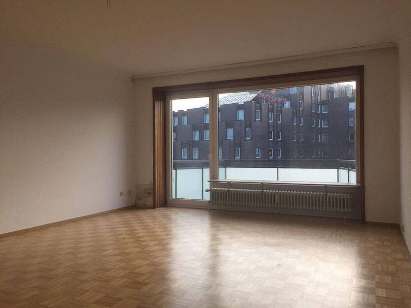 2 Zimmer Wohnung mit Garagenstellplatz, in direkter Lage zur Alster