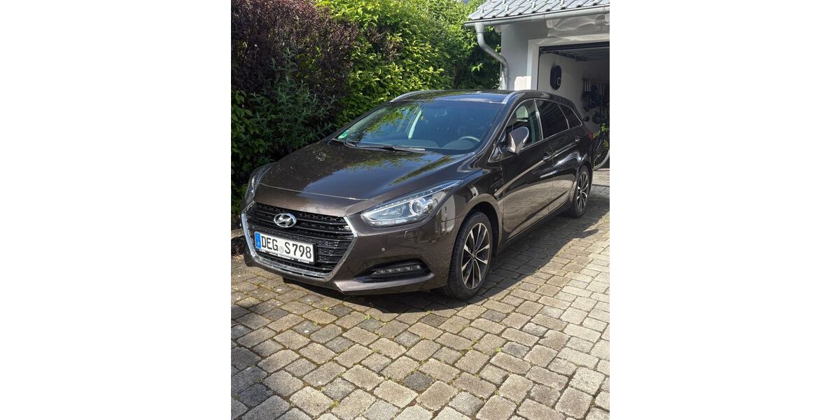 Hyundai i40 44.306 km 17.890 &euro; Offenberg 94560
