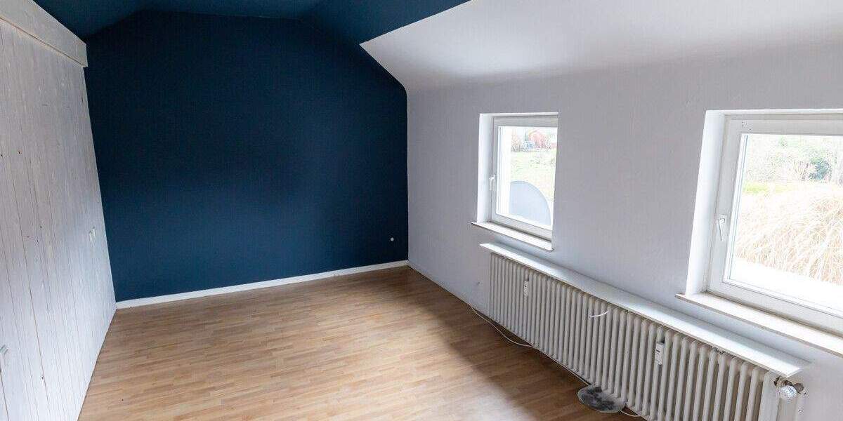 Mehrfamilienhaus, Wohnhaus Delmenhorst Iprump/Varrelgraben - 7 Zimmer, 286 m&sup2;, 333.000&euro; | Angebot:23960321