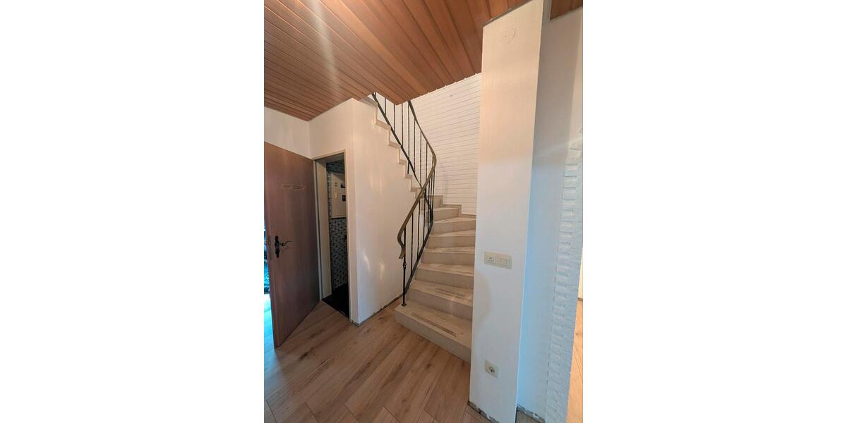 Reihenhaus Passau Auerbach - 6 Zimmer, 140 m&sup2;, 1.300&euro; | Angebot:25025244