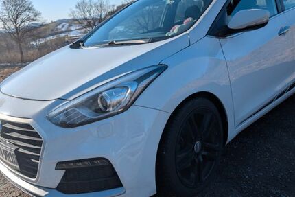 Hyundai i30 96.000 km 10.200 &euro; Grafenau 94481