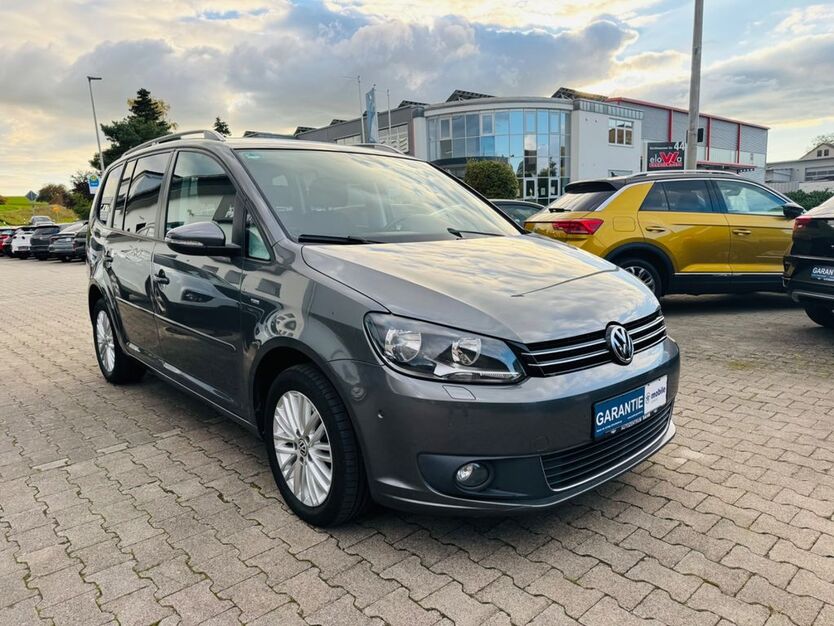 VW Touran 131.500 km 10.970 € Bad Rappenau 74906