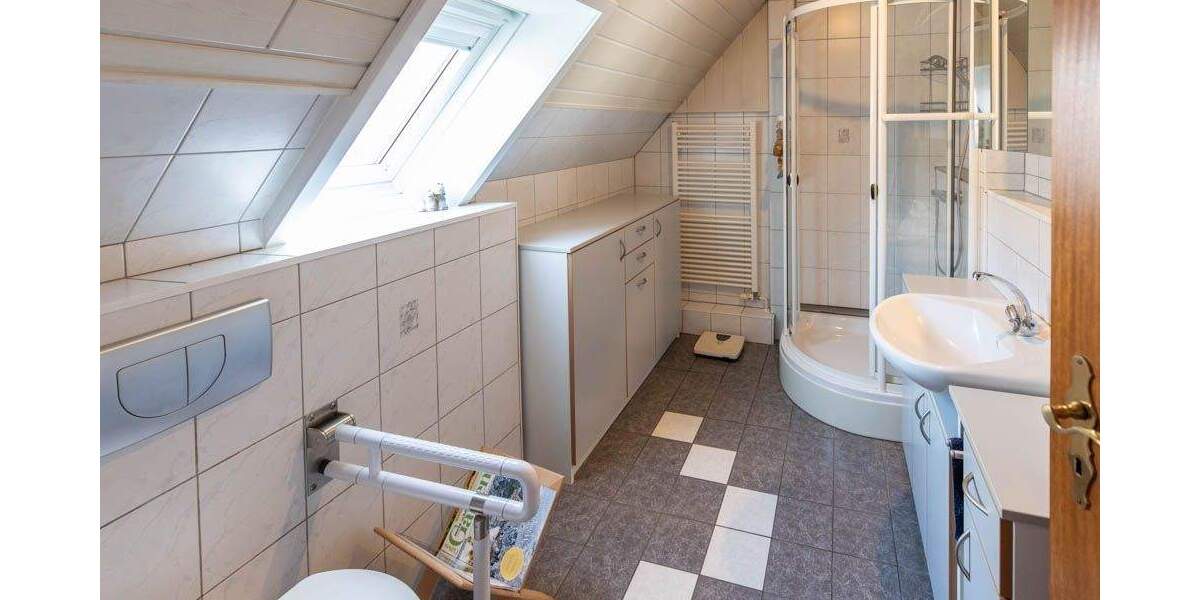Einfamilienhaus Krempe - 5 Zimmer, 125 m&sup2;, 299.900&euro; | Angebot:25663031