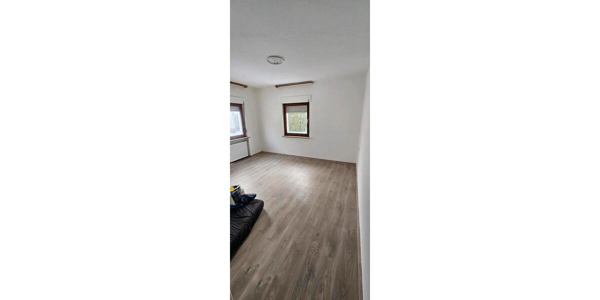 Einfamilienhaus Heringen (Werra) - 9 Zimmer, 145 m&sup2;, 1.000&euro; | Angebot:24801717