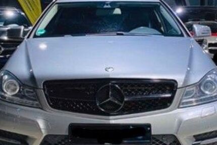 Mercedes-Benz C 250 278.000 km 9.900 € Hamburg 20359