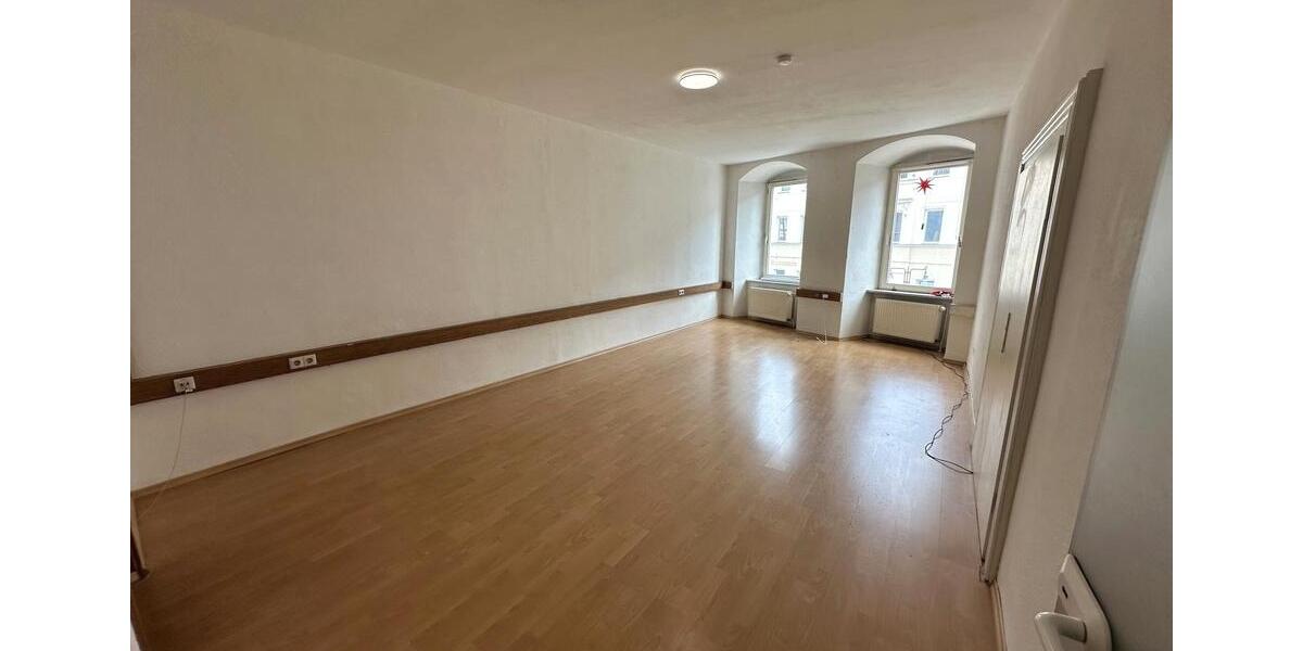 Etagenwohnung Hof Altstadt - 3.5 Zimmer, 100 m&sup2;, 650&euro; | Angebot:26279406