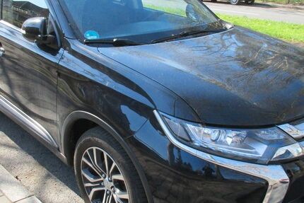Mitsubishi Outlander 289.000 km 7.900 &euro; Berlin 12357