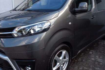 Toyota Proace 183.500 km 22.850 &euro; Oberhausen 46149