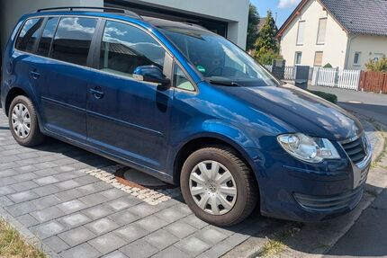 VW Touran 283.500 km 2.500 &euro; Parthenstein 04668