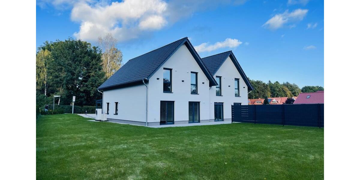 Stilvolles Neubau-Haus: Modernes Wohnen mit Traumküche und Garten 4 zimmer