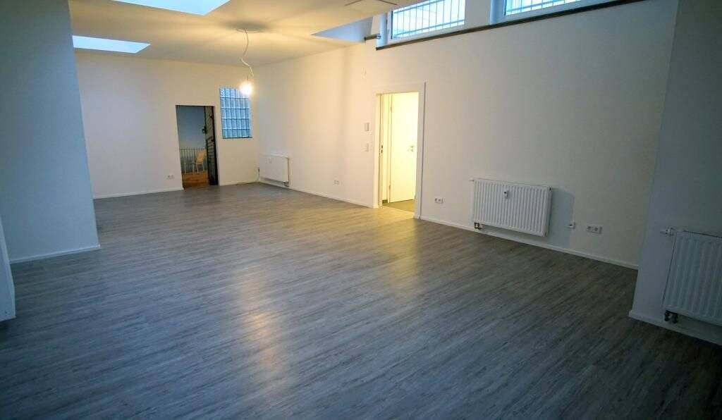 Gewerbeobjekt Villingen-Schwenningen Villingen - 1 Zimmer, 80 m&sup2;, 750&euro; | Angebot:25837410