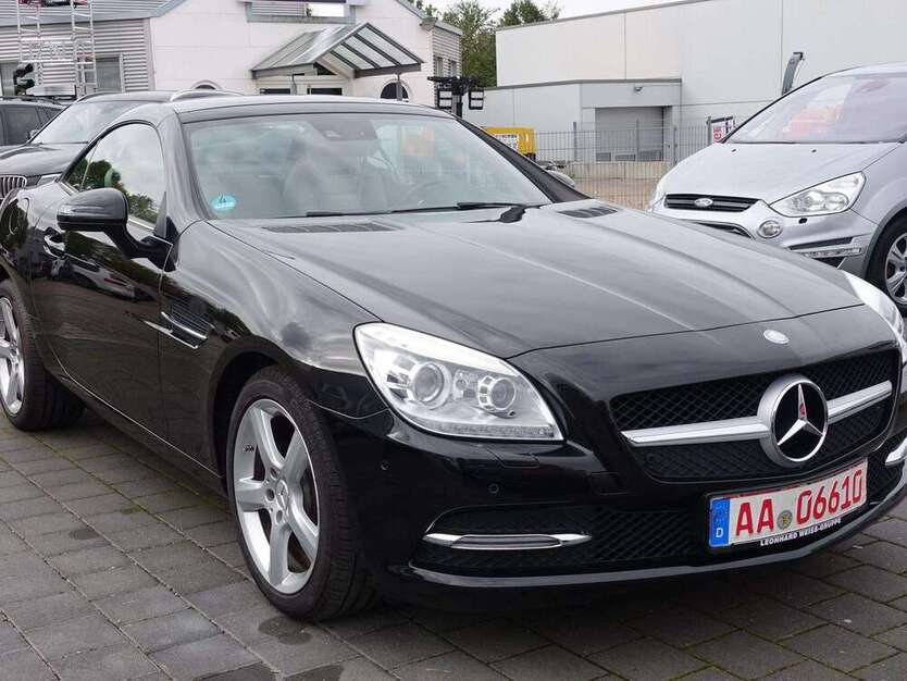 Mercedes-Benz SLK 200 44.769 km 21.500 € Essingen 73457