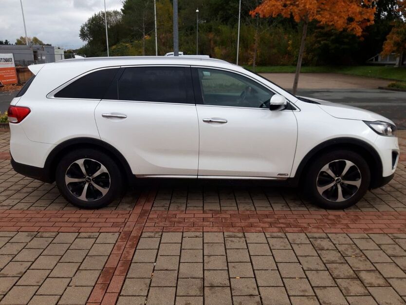 Kia Sorento 146.500 km 14.990 € Gersdorf 09355