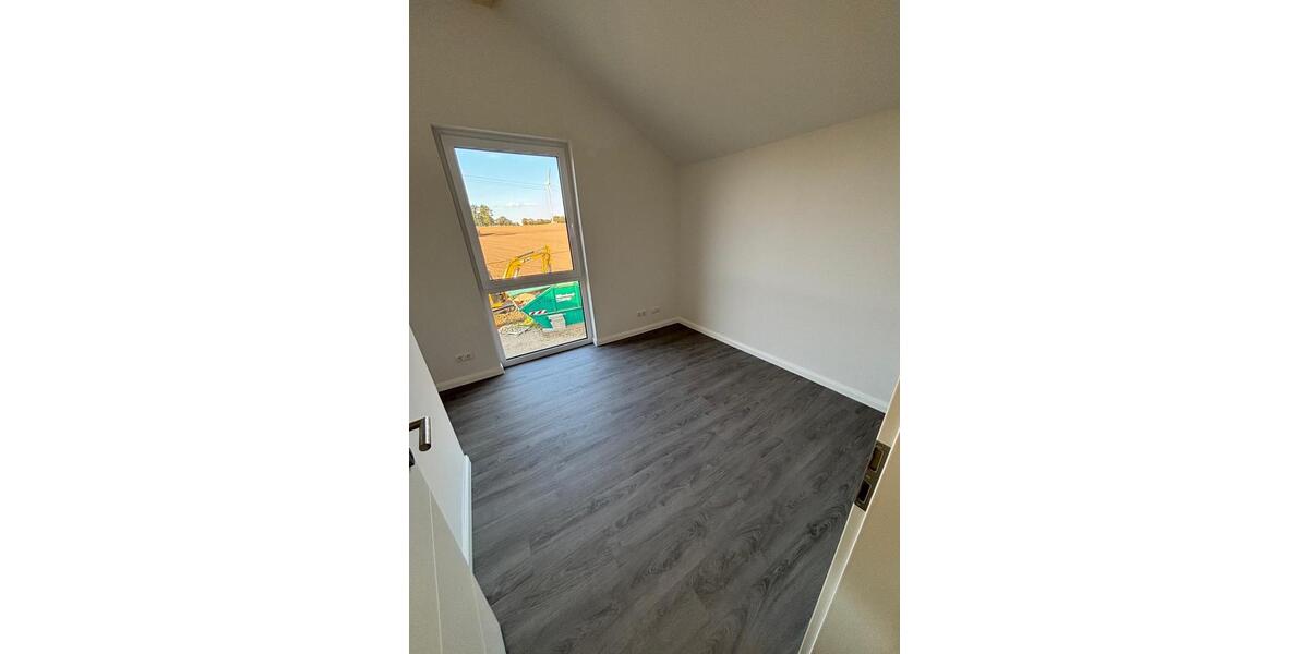 Einfamilienhaus Neukirchen - 3 Zimmer, 83 m&sup2;, 1.270&euro; | Angebot:26188206