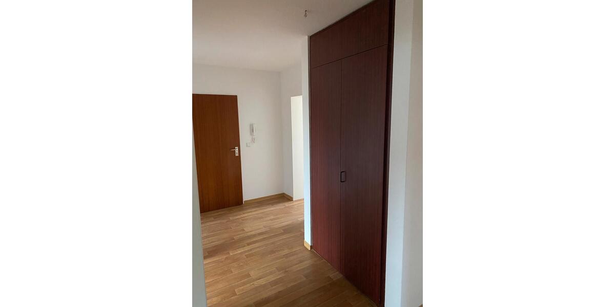 Dachgeschoßwohnung Plettenberg - 3 Zimmer, 75 m&sup2;, 425&euro; | Angebot:26367430