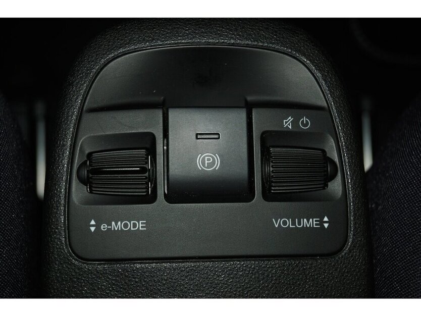 500e Action Carplay Android Automatik 1.Hand