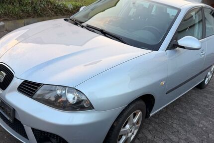 Seat Ibiza 127.000 km 2.400 &euro; Künzell 36093