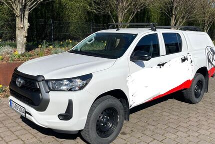 Toyota Hilux 21.000 km 35.999 &euro; Minden 32427