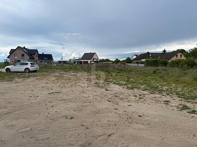 RUHIGES FAMILIENIDYLL AM FELDRAND