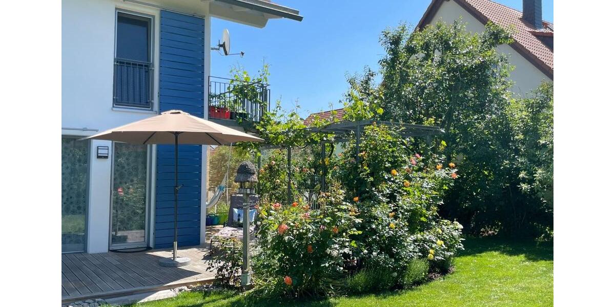 Einfamilienhaus Weimar - 5 Zimmer, 140 m&sup2;, 1.800&euro; | Angebot:26341076