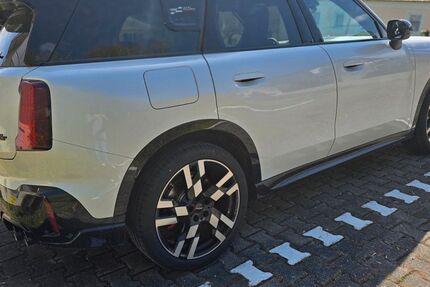 Mini John Cooper Works Countryman 7.600 km 44.990 &euro; Vilshofen 94474