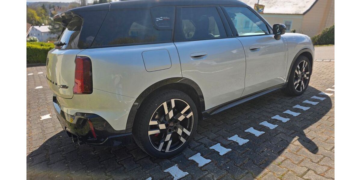 Mini John Cooper Works Countryman 7.600 km 44.990 &euro; Vilshofen 94474
